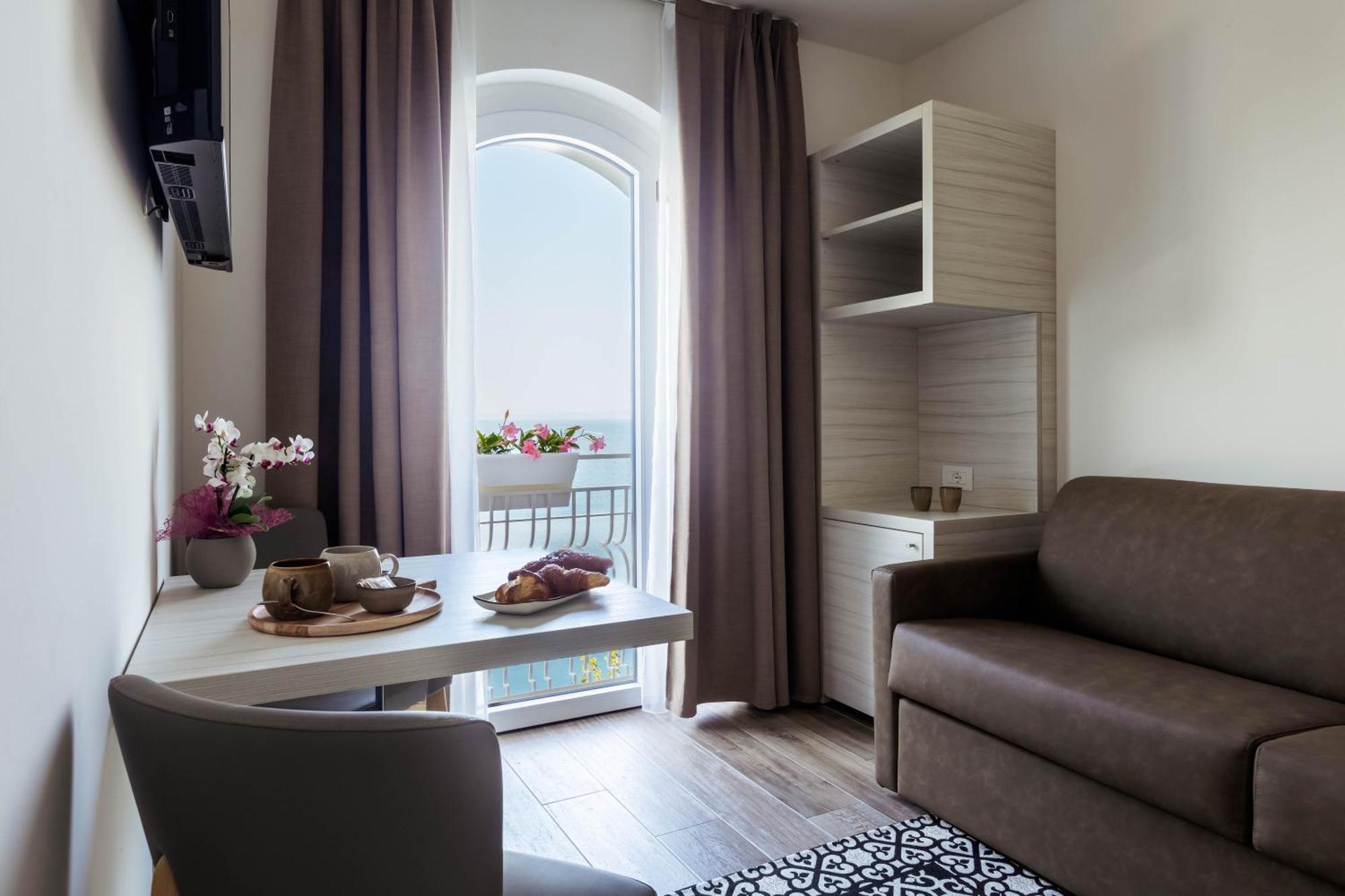 Hotel Giardinetto Garda  Ngoại thất bức ảnh